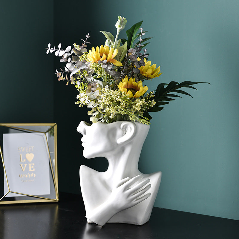 Modern Crest Portrait Vase