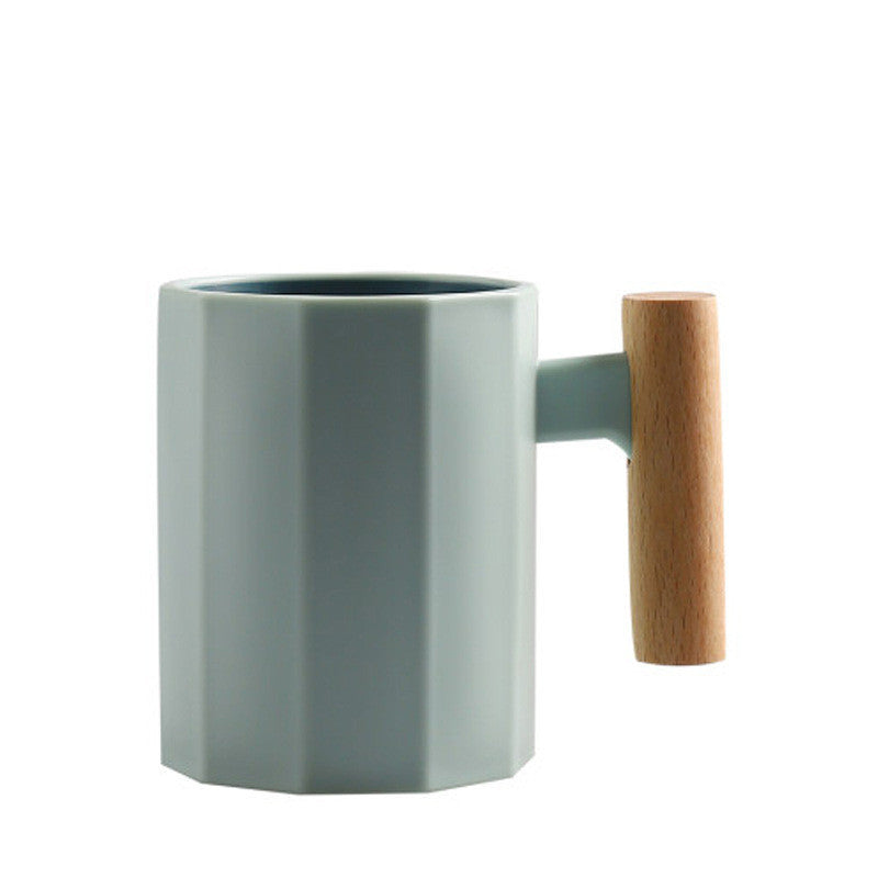 Toothbrush Cup Holder With Wooden Handle