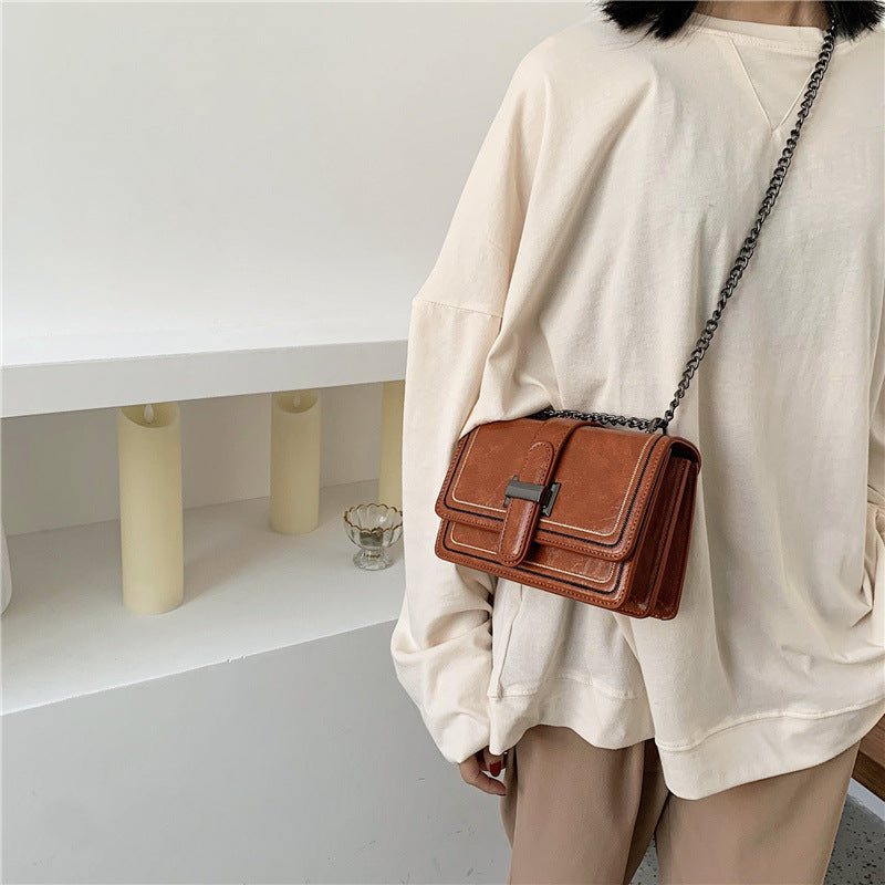 Metro Aura Shoulder Bag