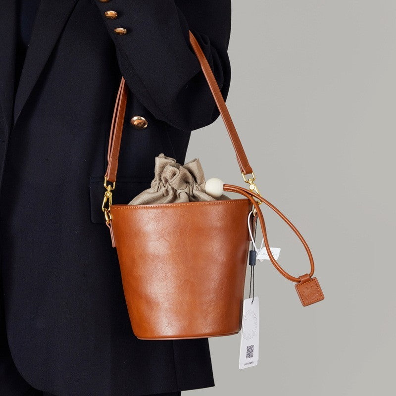 Minimal Bucket Bag