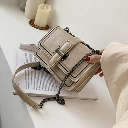 Metro Aura Shoulder Bag