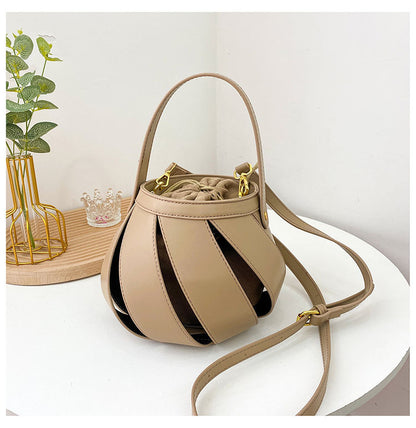 Cut Out Graceful Bag