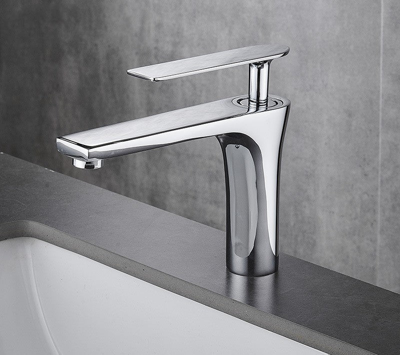 Extended Aqua Form Faucet