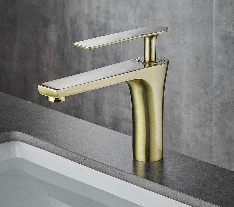 Extended Aqua Form Faucet